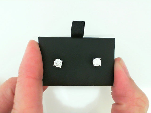 Diamond Stud Earring
