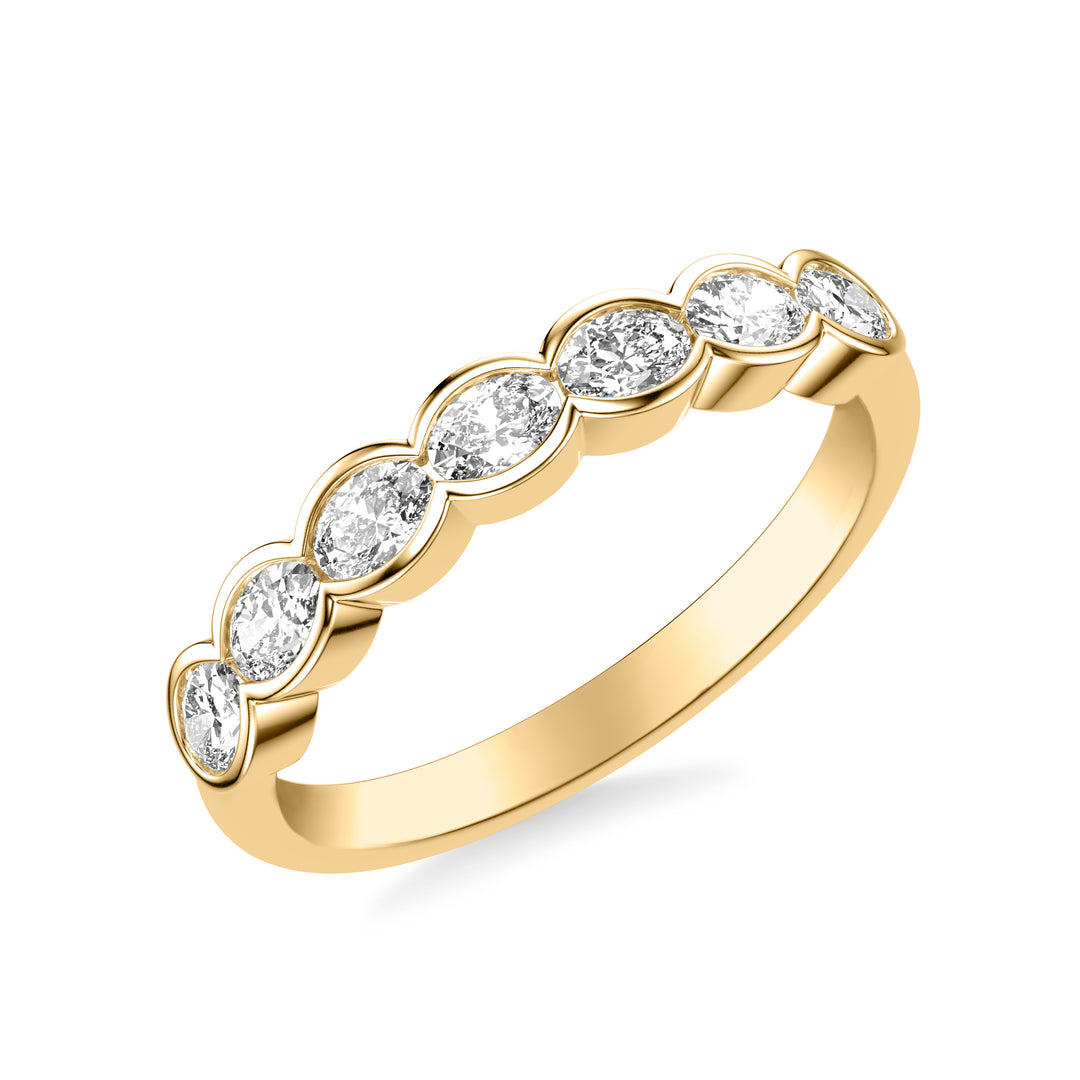 31-12283W-L.00 - Goldman - Contemporary East-West Bezel Set Oval Diamond Scalloped Wedding Band
