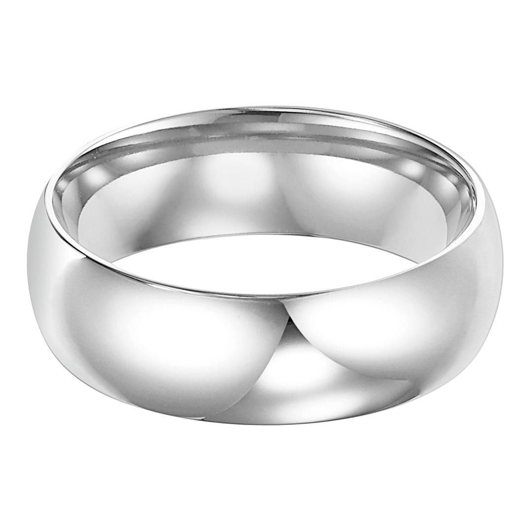This low-dome, Comfort Fit band features a high polished finish for a timeless look that will last a lifetime