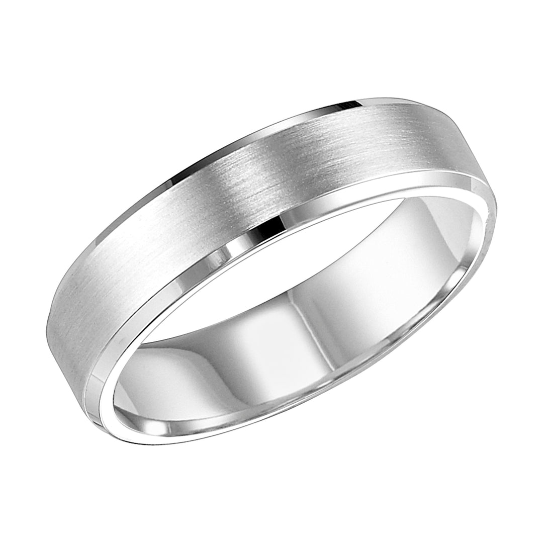 This crisp yet timeless Comfort Fit wedding features a brushed finish with beveled edge