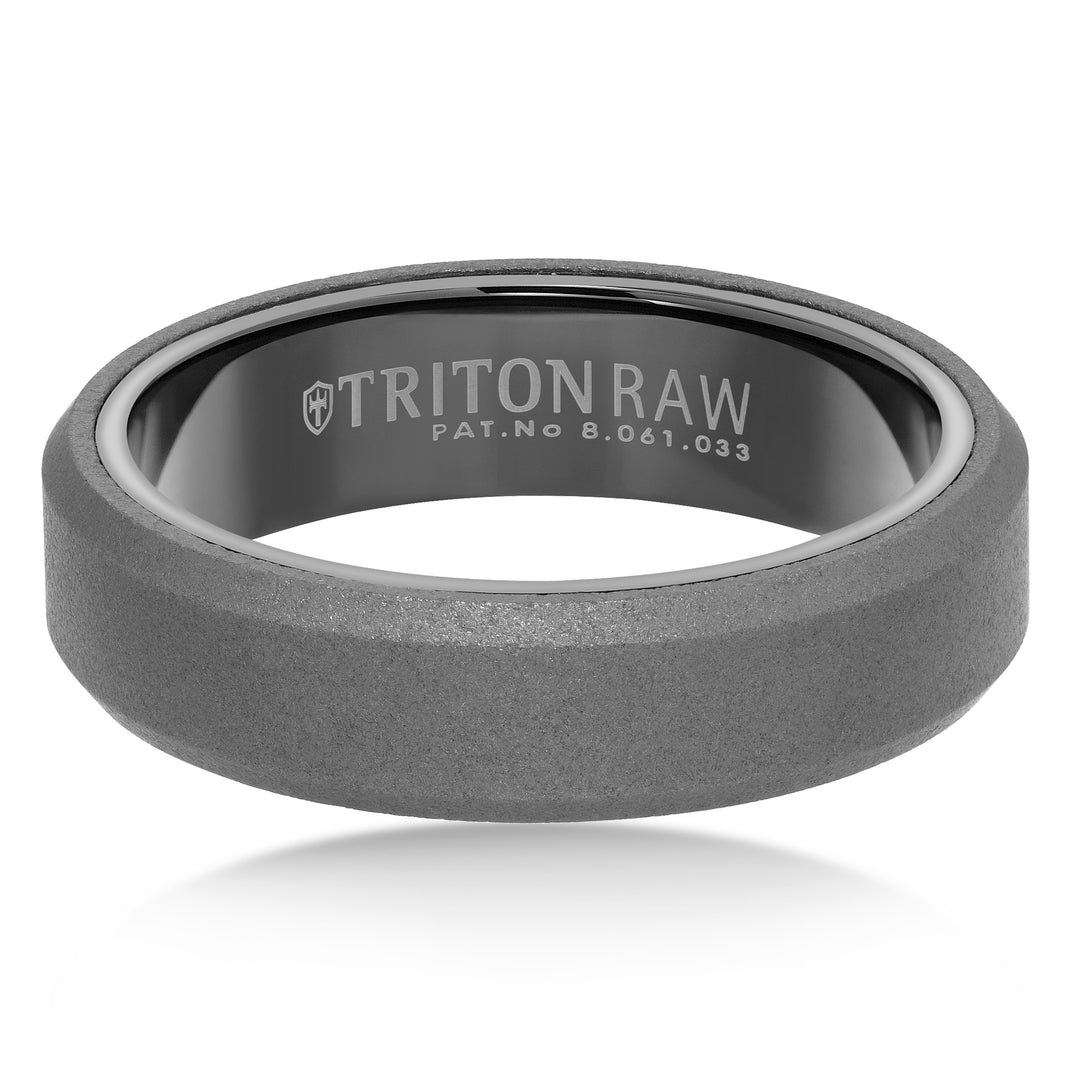 PURE SHINE - Flat profile with innovative raw matte finish with beveled edge and high shine black nanoteck coating inside