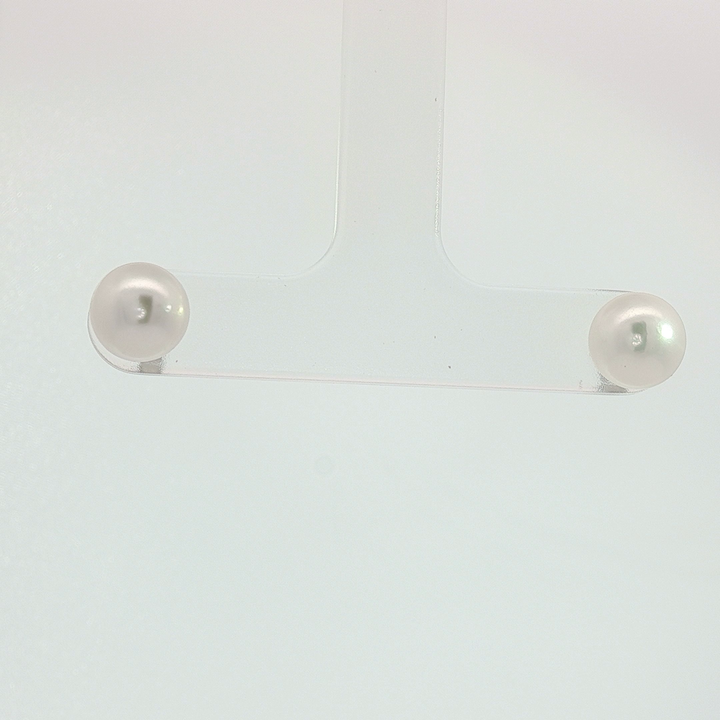 Pearl Earring
