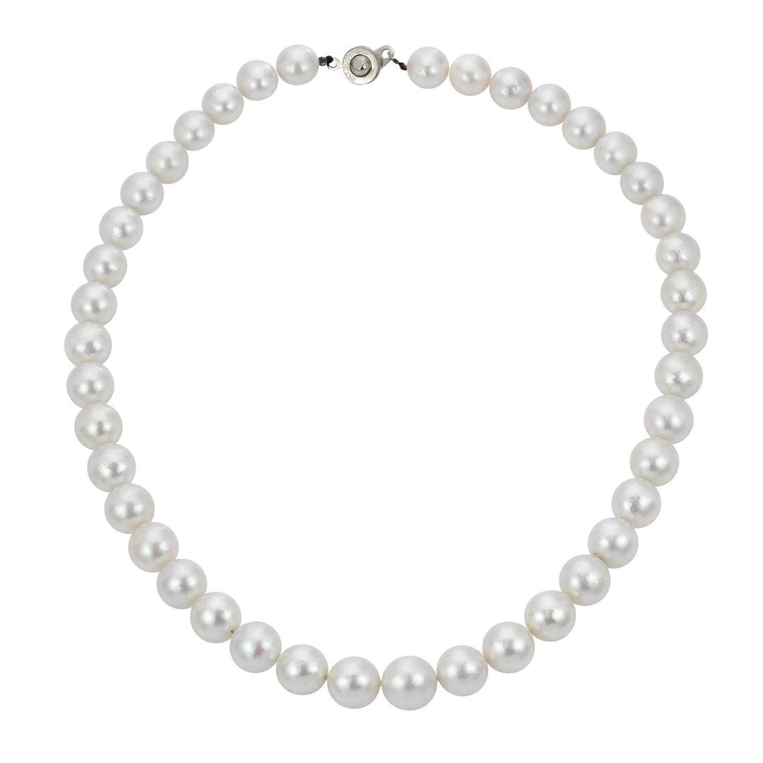 White South Sea Pearl Necklace
