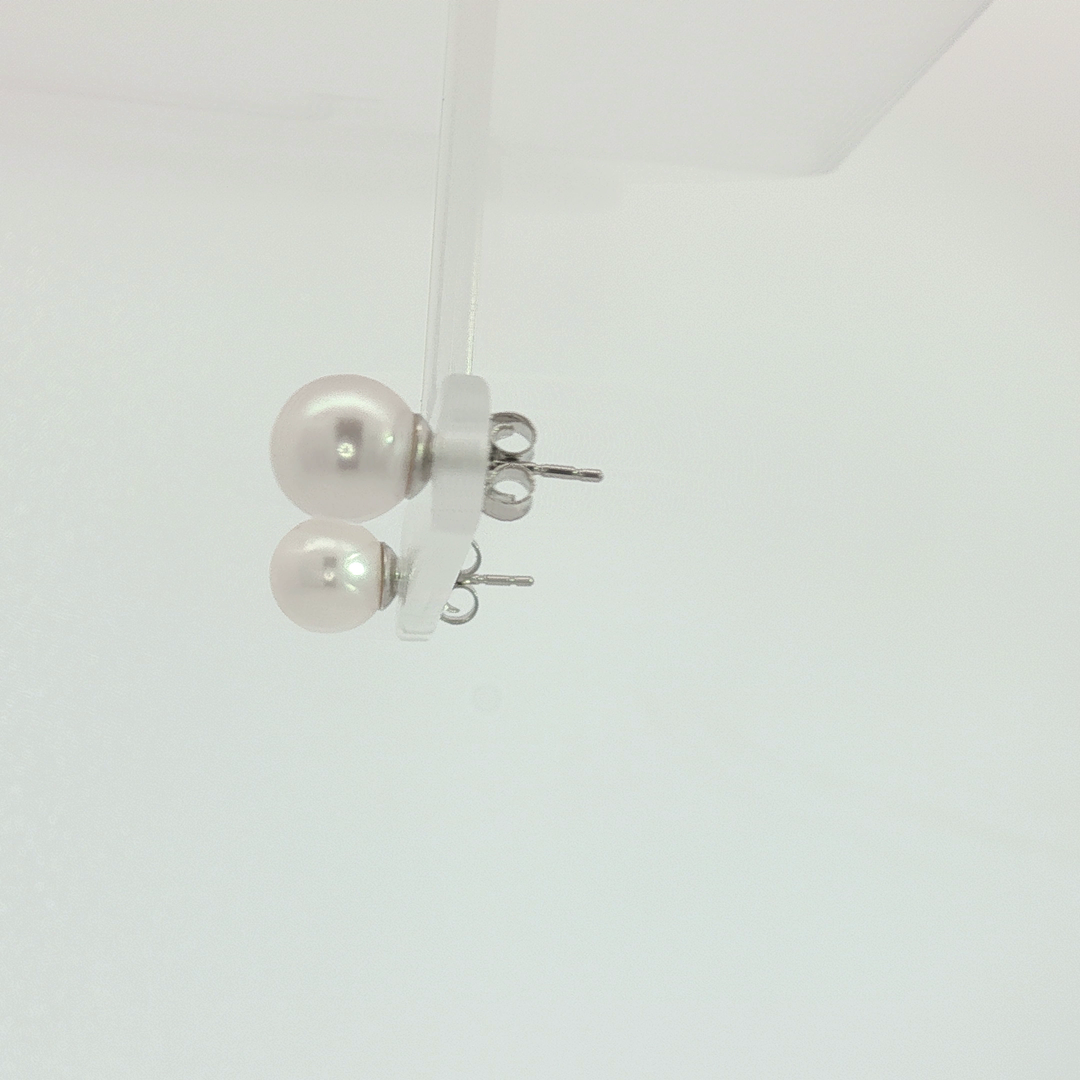 Pearl Earring