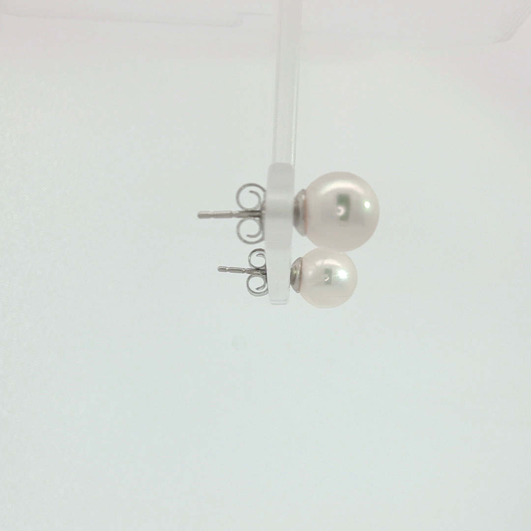 Pearl Earring