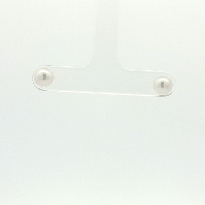 Pearl Earring